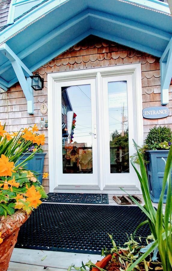 Boreas Bed & Breakfast Inn Long Beach Exterior photo